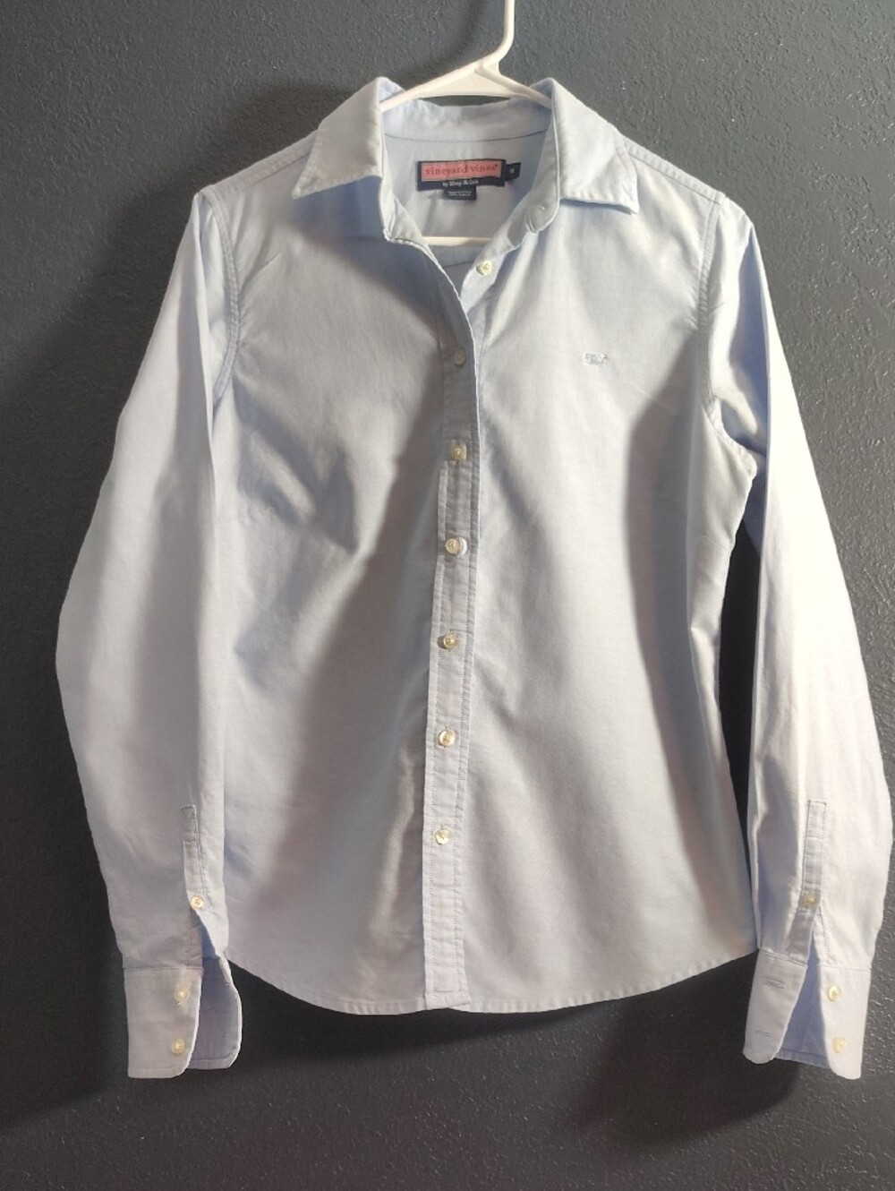 Vineyard Vines Light Blue Button-Down Women's Shirt - Picture 4 of 5